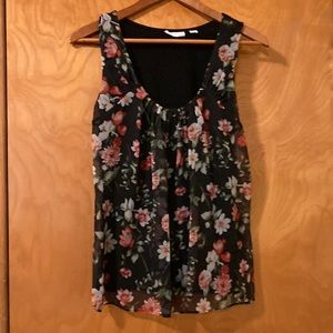 New York and Company floral tank size medium
